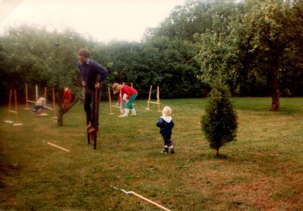 Klättorps Byalag Årsmöte 1982 hemma hos Vera o Henry. Elisabeth. Karl-Erik. Kenneth. Stig.