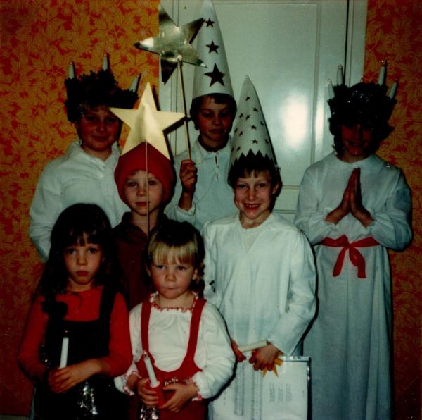 1982. LuciaTräff på Udden hemma hos Einar UllaBritt o Ulf Marie o Niklas.